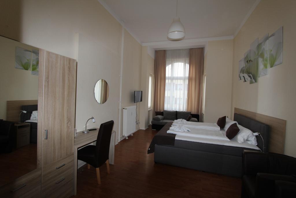 Hotel Elegia Am Kurfuerstendamm Berlin Oda fotoğraf