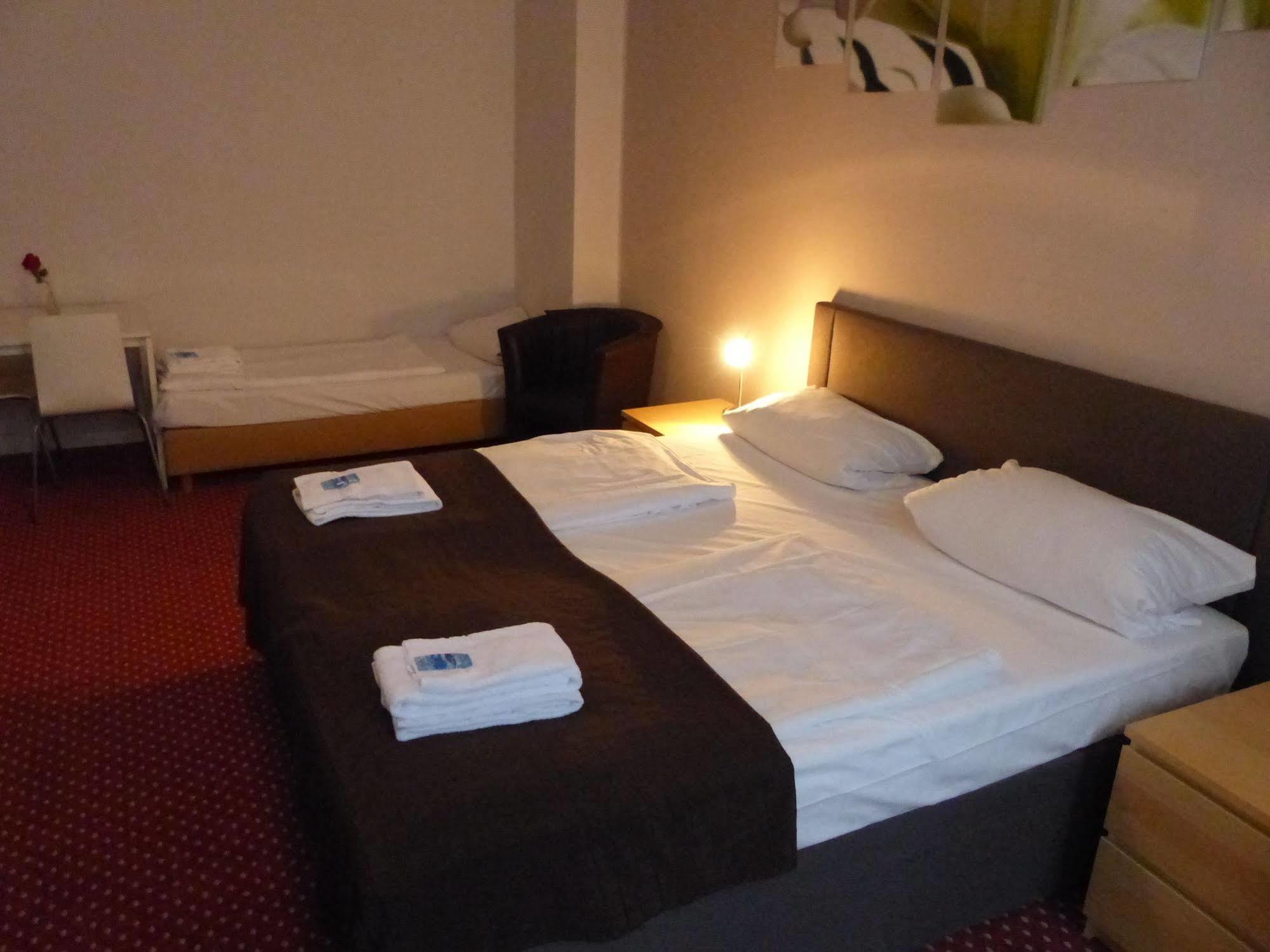 Hotel Elegia Am Kurfuerstendamm Berlin Dış mekan fotoğraf